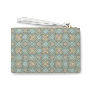 Thankful Sheep Harmony Clutch    Blue