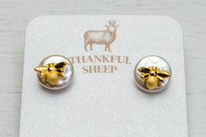 Thankful Sheep 925 Sterling Silver Freshwater Pearl Stud Earring