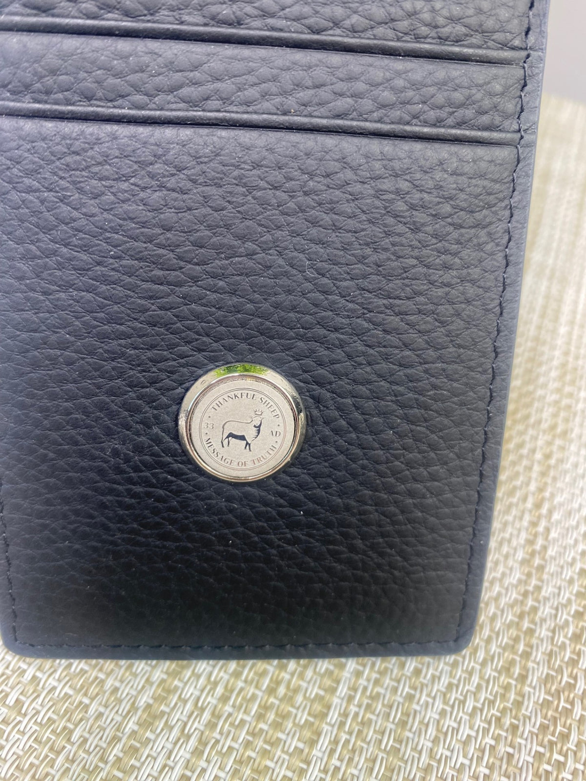 Thankful Sheep "Message of Truth" Medallion Leather Money Clip