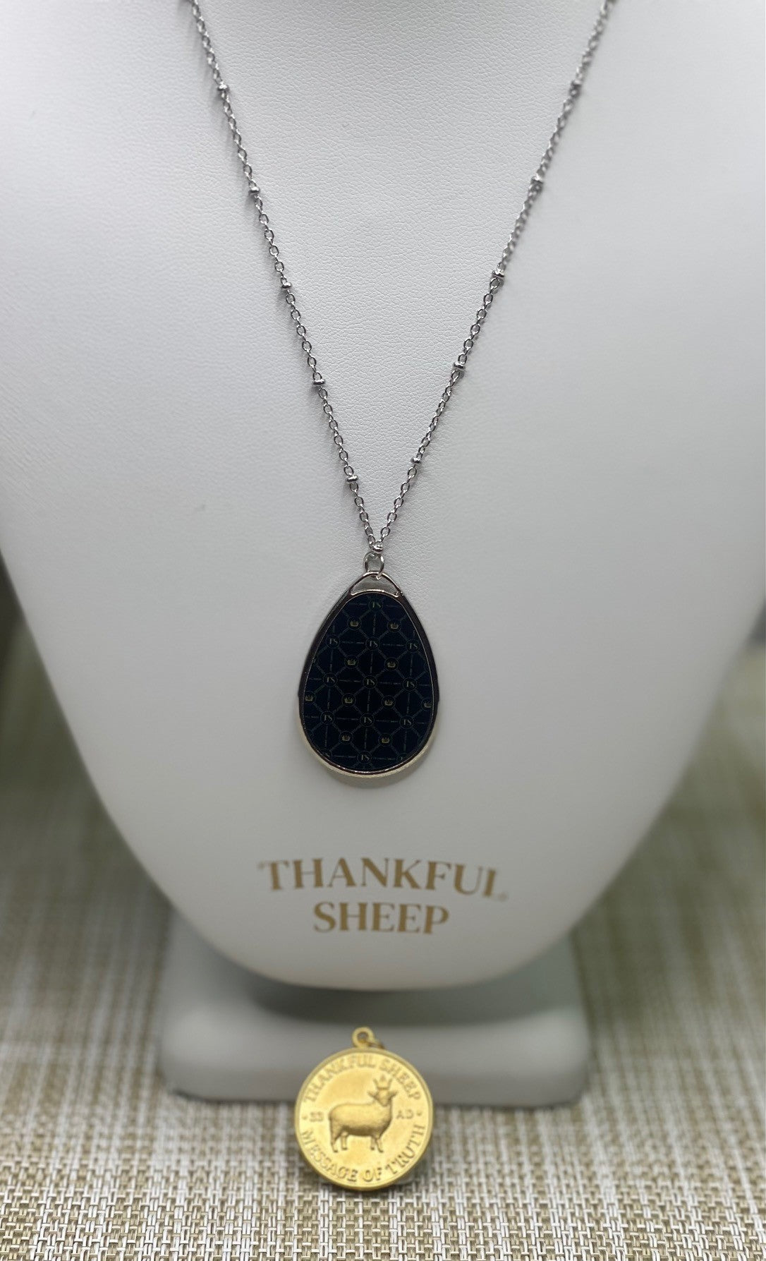Thankful Sheep Circle Icons Oval Drop Necklace